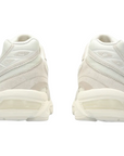 Scarpa da corsa Asics Gel-1130 1203A410-100 colore crema-betulla con tecnologia GEL e design classico tallone
