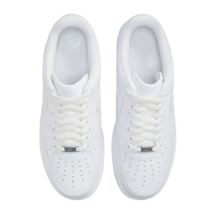 Nike Air Force 1 '07 CW2288 111 sneakers bianche uomo vista dall'alo con tomaia in pelle traforata