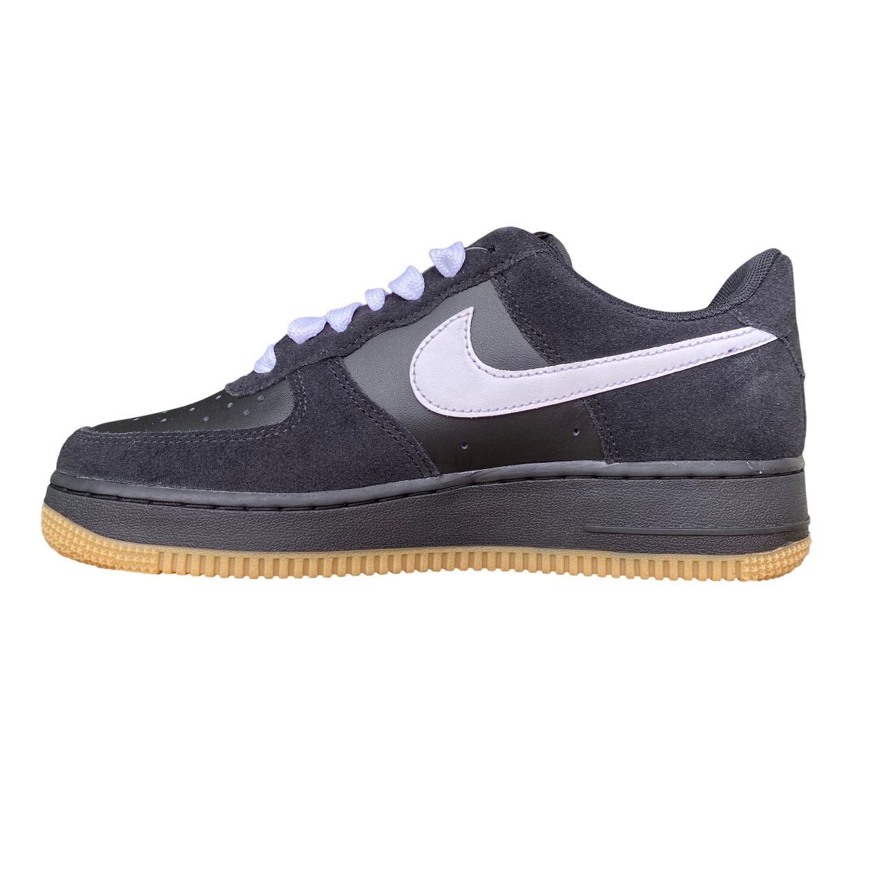 Sneakers Nike Air Force 1 '07 LV8 nero/bianco, vista frontale con dettaglio swoosh e tomaia in pelle premium