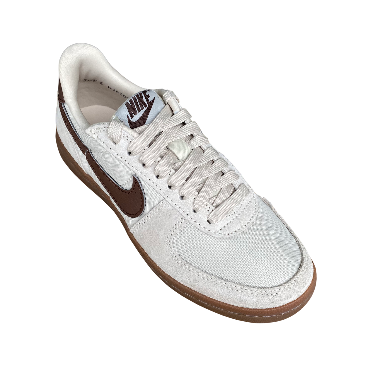 Sneakers Nike Field General HJ6000-200 sabbia-marrone, vista frontale con dettaglio swoosh e tomaia in materiale vintage