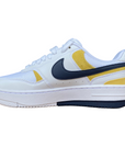 Vista laterale interna delle Nike Gamma Force HJ5997-101 bianco-giallo, sneakers donna platform con suola rialzata