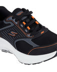 Scarpe running Skechers GO RUN Consistent 2.0 uomo nere con design performance, vista laterale tecnologia avanzata