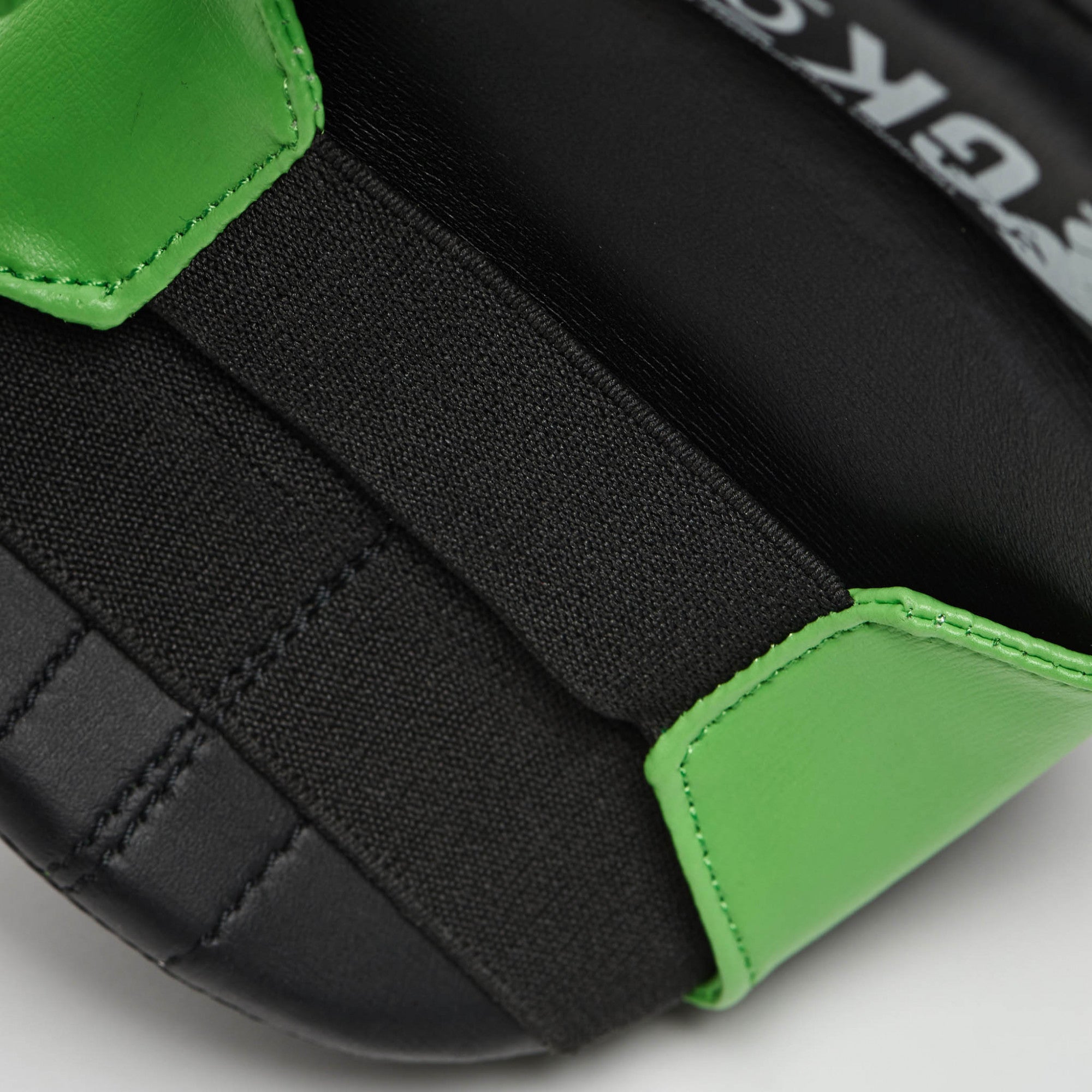 Leone karate gloves GK096 Black