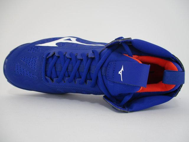 Mizuno Wave Momentum Mid V1GA191700 volleyball shoe