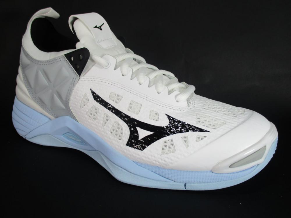 Mizuno Wave Momentum V1GC191210