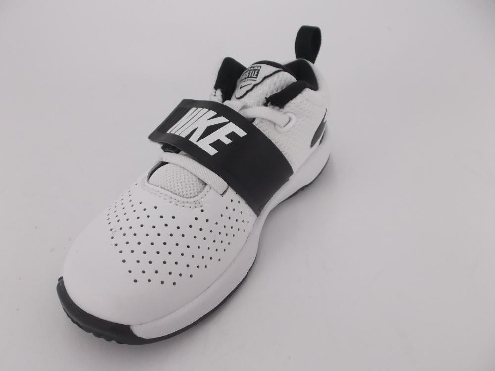 Nike Team Hustle 8 basketball shoe 881943 100