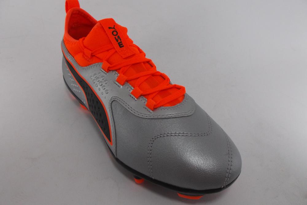 Puma scarpa da calcio in pelle con calzino da uomo One 3 AG 104762 01 argento arancio nero