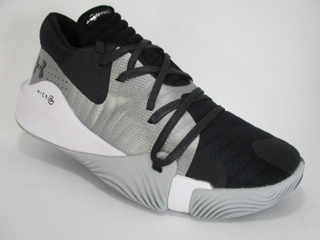 Under Armour scarpa da uomo da basket Spawn Low 3021263 001 nero