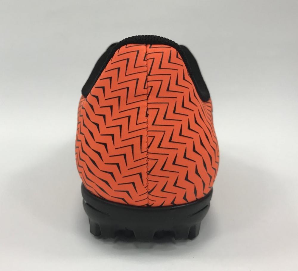 Puma scarpa da calcetto da bambino Rapido II TT Jr 106065 03 arancio-nero-bianco