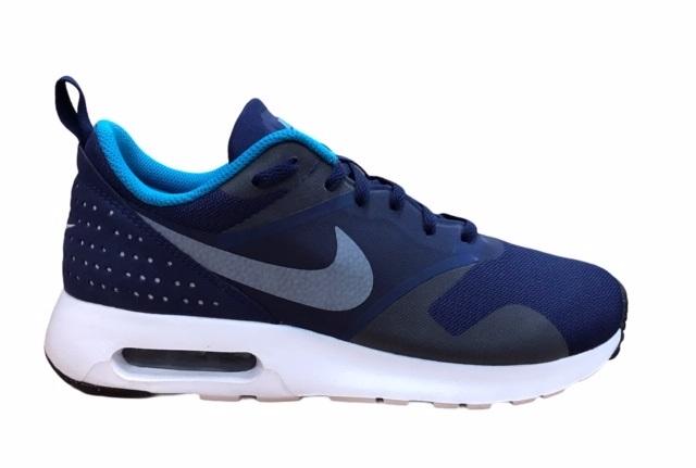 Nike deals air max tavas athletic shoes