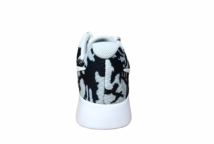 Nike women's fitness shoe Tajun Print 820201 010