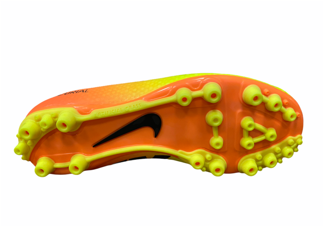 Nike scarpa da calcio da ragazzo Mercurial Victory IV AG 555633 708 giallo arancio