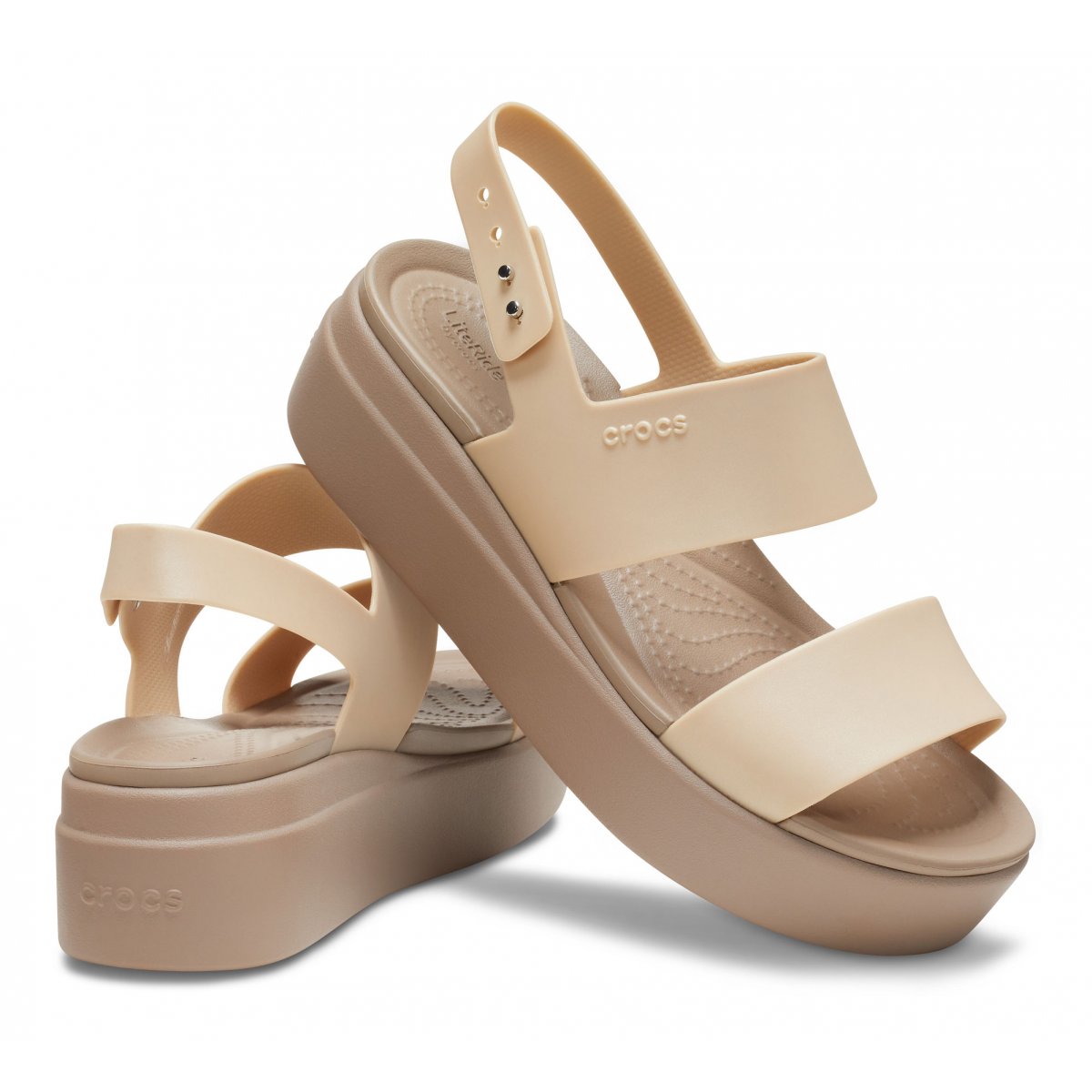 Crocs women's sandal Brooklyn Metallic Low Wedge 207641 99P metallic champagne