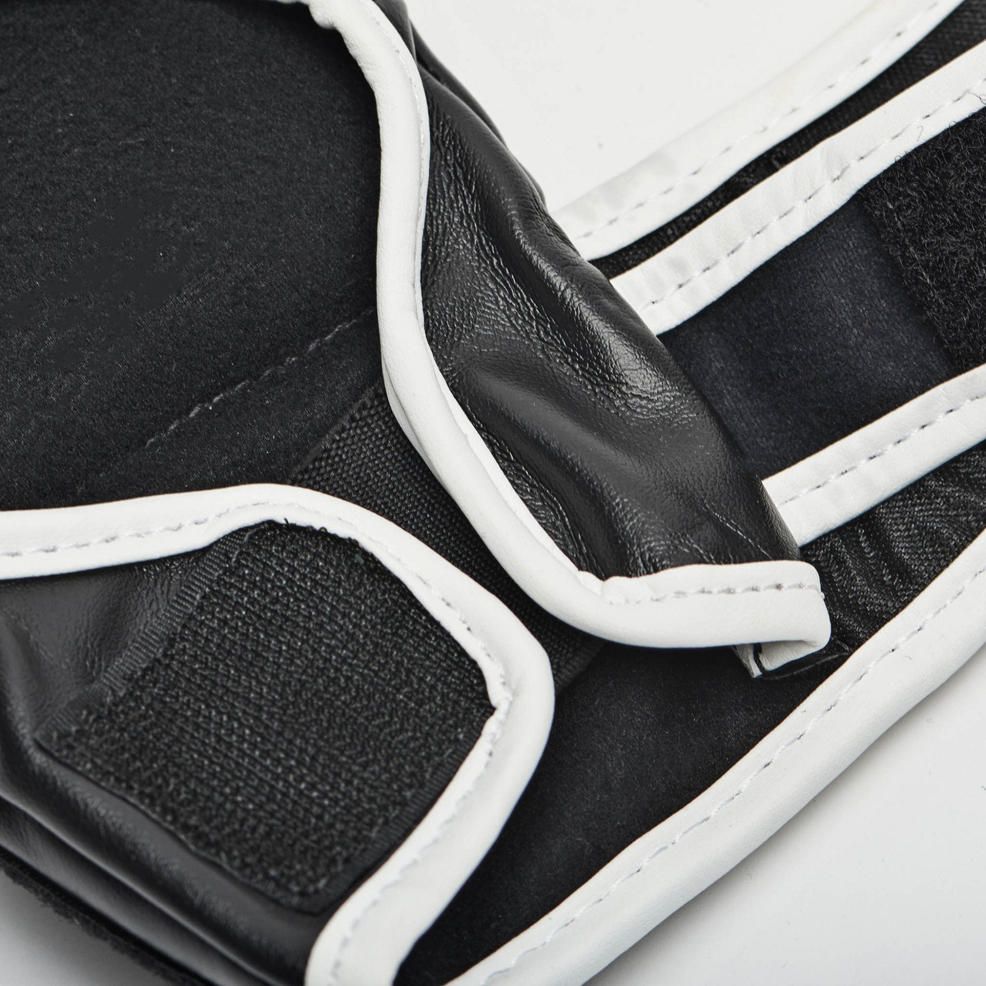 Leone MMA Gloves GP095 Black