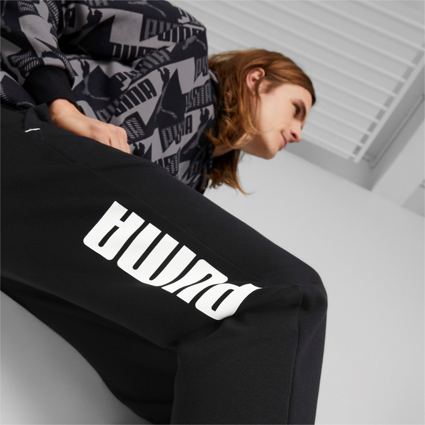 Puma Sweatpants With cuff at the bottom Power Sweatpants FL cl 849852 01 black