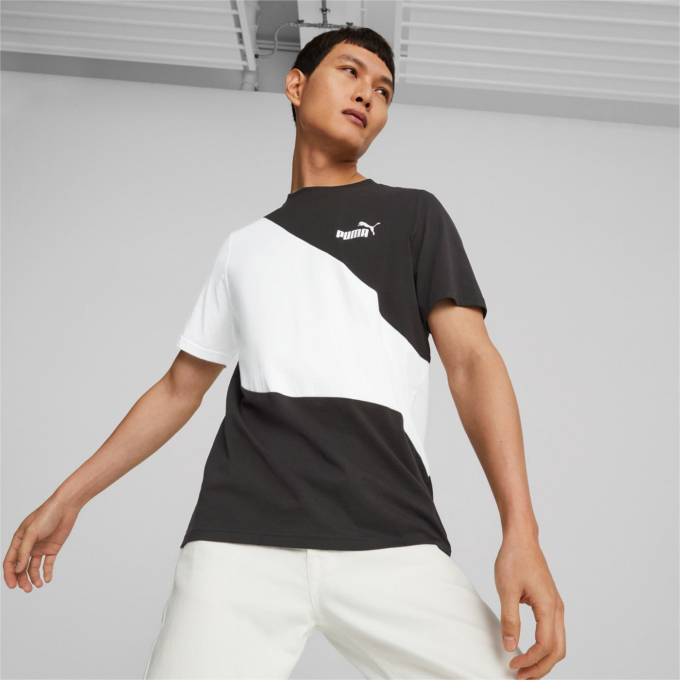 Puma T-shirt da uomo manica corta Power Cat Tee 673380-01 black