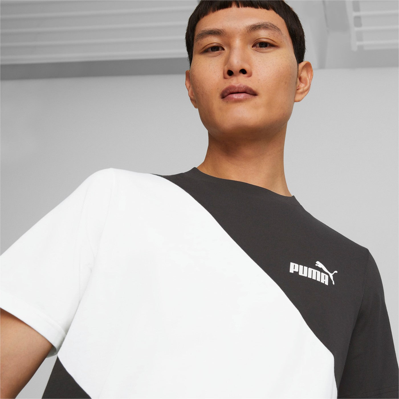 Puma T-shirt da uomo manica corta Power Cat Tee 673380-01 black