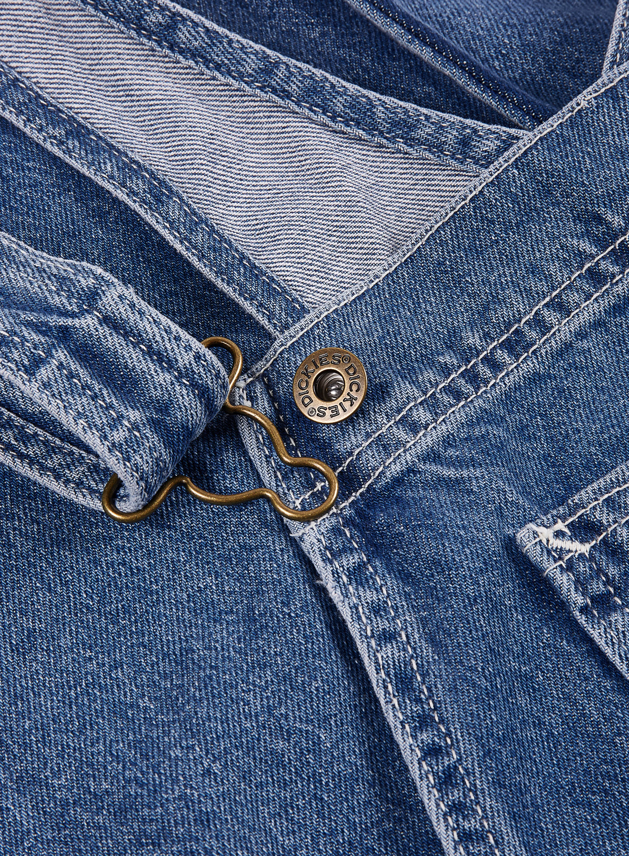 Dickies Salopette in Denim Classic Bib DK0A4XYACLB blue denim