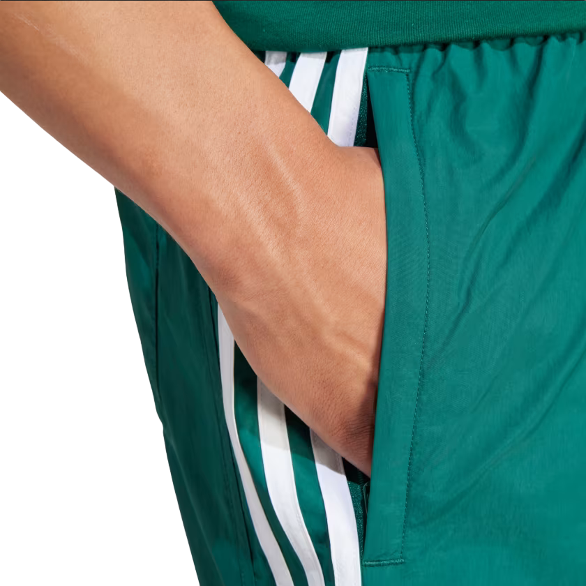 Adidas Originals men&#39;s sports shorts Adicolor Sprinter IM9416 green white