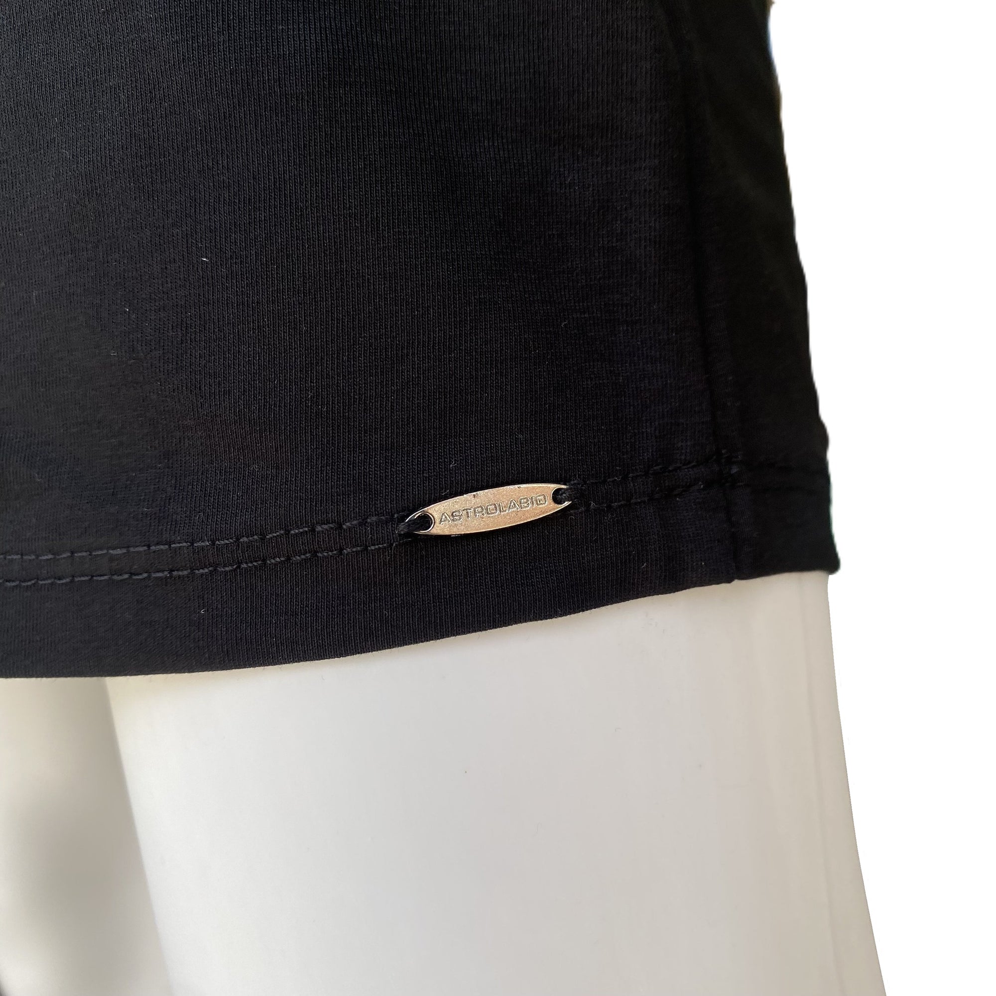 Abito smanicato nero Astrolabio da donna modello M787M 500, elegante vestito italiano in cotone elasticizzato - logo