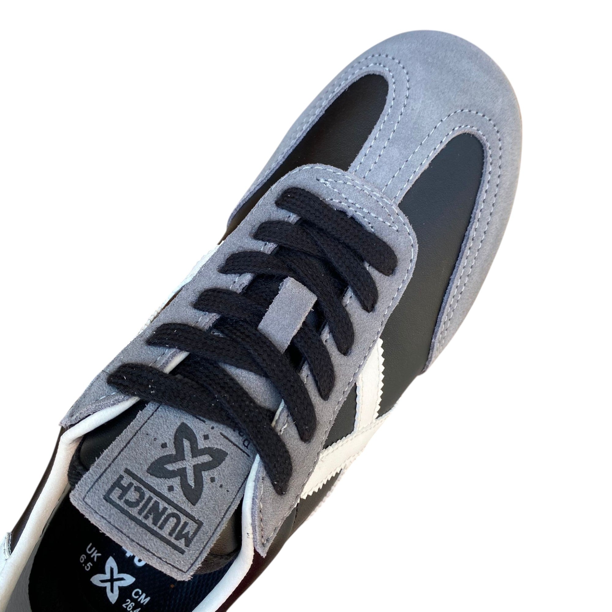 Sneakers Munich BARRU 163 8290163 vista dall&#39;alto con tomaia vintage classica e design emblematico nero