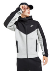 Nike Felpa con cappuccio da adulto Sportswear Tech Windrun FB7921-064 nero-grigio