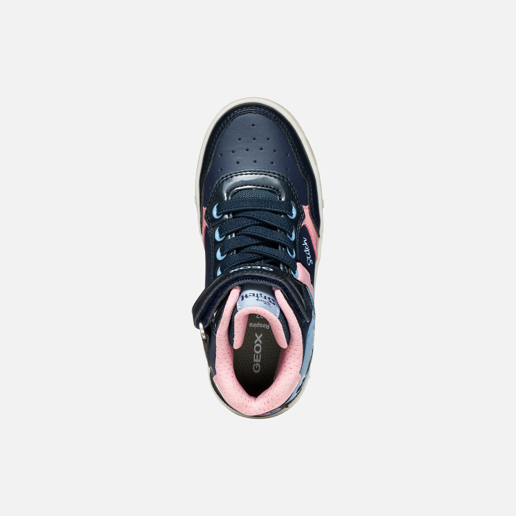 Dettaglio suola Geox con luci integrate, scarpa tempo libero bambina