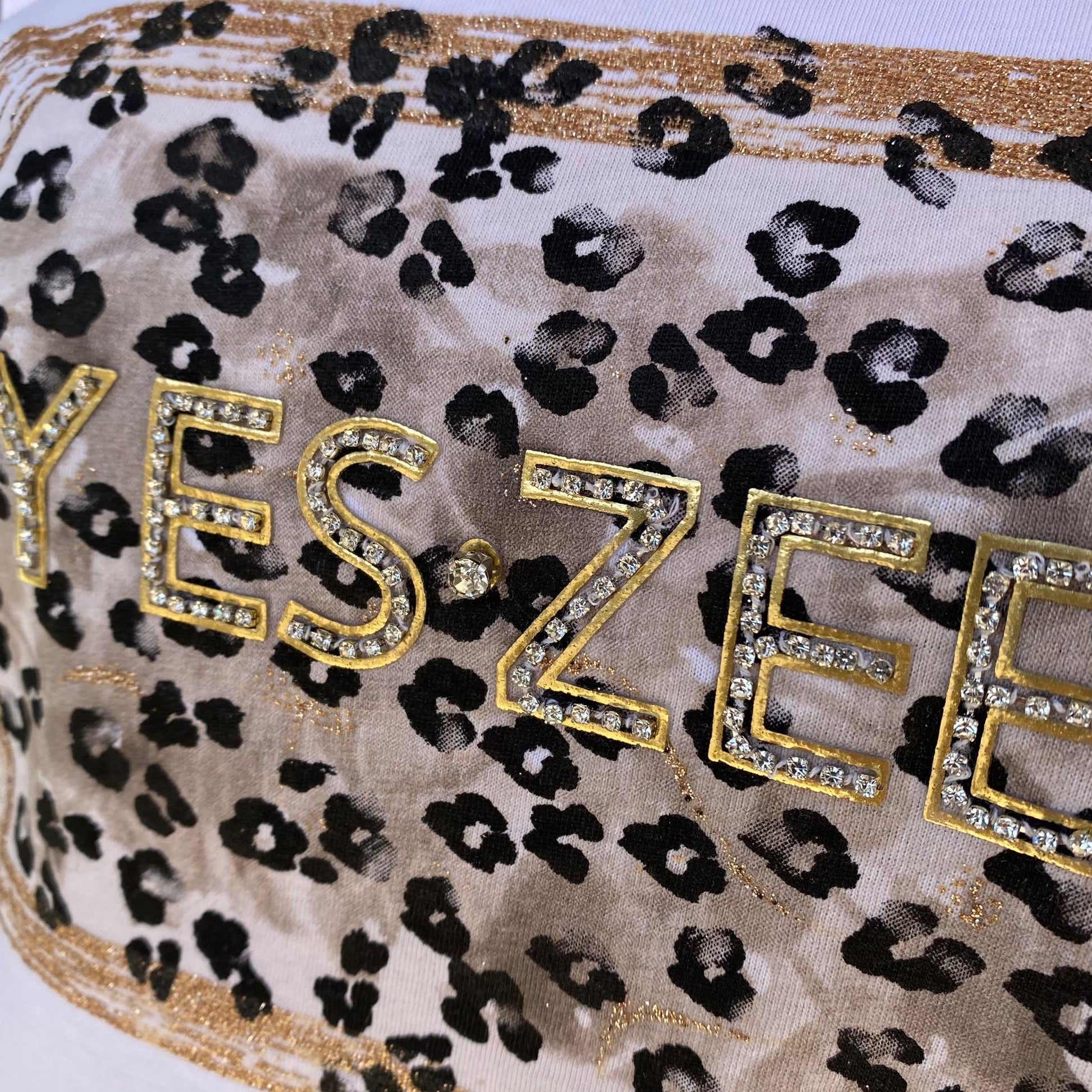 Stampa Animalier Yes Zee - Pattern Trendy e Moderno e Brillantini