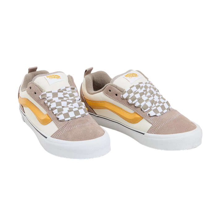 Vans Knu Skool VN0009QC0BP sneakers da uomo multicolore-beige-ocra, vista frontale con design retrò