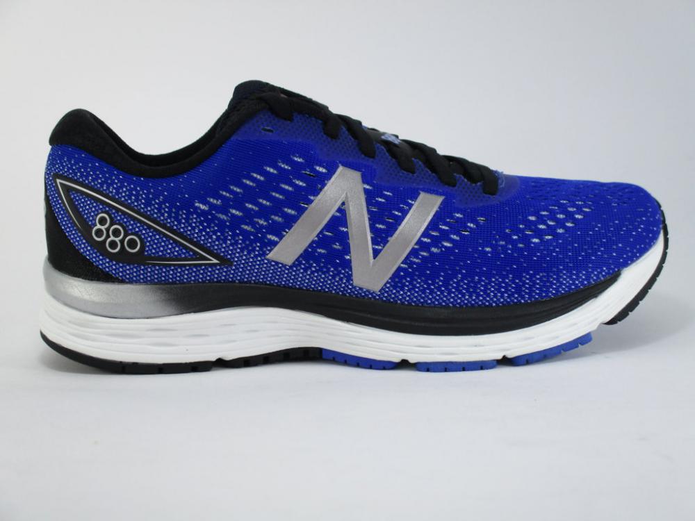 New Balance men&#39;s running shoe M880UB9