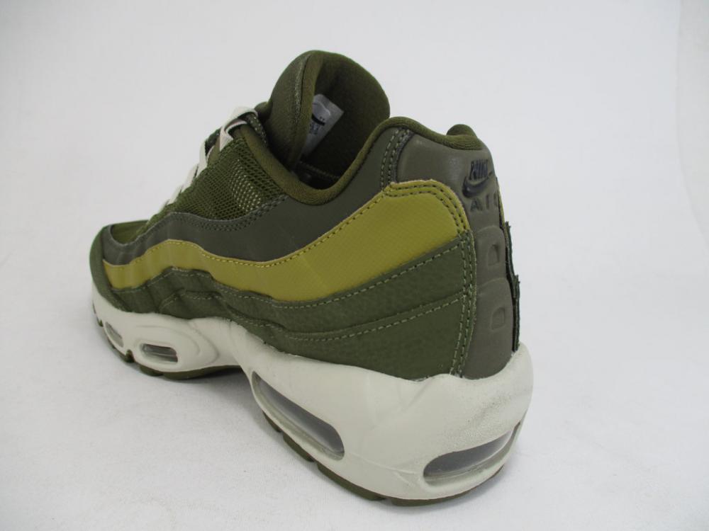 Nike men&#39;s sneakers Air Max 95 Essential 749766 303 olive canvas