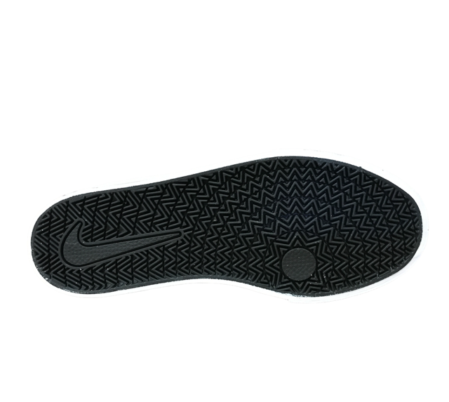 Nike scarpa sneaker da skateboard SB Charge in camoscio da ragazzo CT3112 002 nero