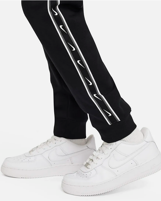 Nike Pantalone sportivo con i tasconi da ragazzo Sportswear Repeat FD0310-011 black